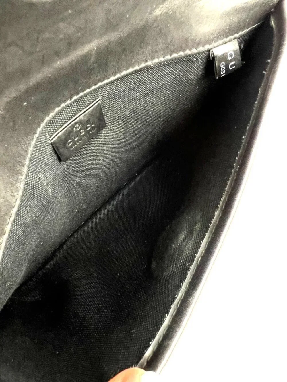 Gucci pre owned